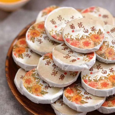 2021年新品菊花白茶饼干 寿眉小茶饼一粒一泡 罐装厂家批发图2