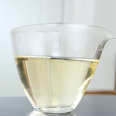 2018年白毫银针茶饼福建白茶收藏批发小饼100克高山茶叶图2