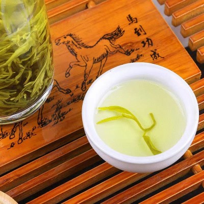 双越飘乡2023新茶叶嵊州特色珠茶浓香豆香型绿茶上坞山前岗辉白茶图4