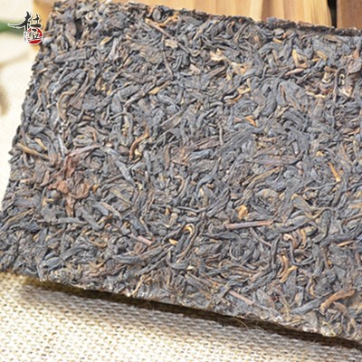 【杜丘】普洱茶 80年老生茶 83竹壳青砖250g 沉香浓 强回甘好茶气图5
