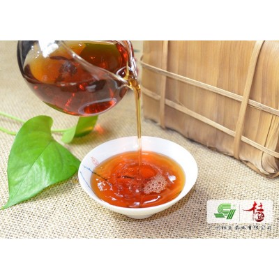 【杜丘】普洱茶 80年老生茶 83竹壳青砖250g 沉香浓 强回甘好茶气图3