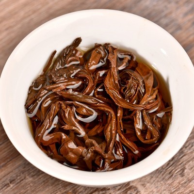 厂家批发2019年春茶易武弯弓晒红散装红茶云南滇红茶图4