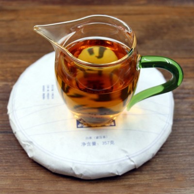 批发云南易武古树白茶357g饼茶紧压茶2020年春贡眉福鼎工艺老白茶图4