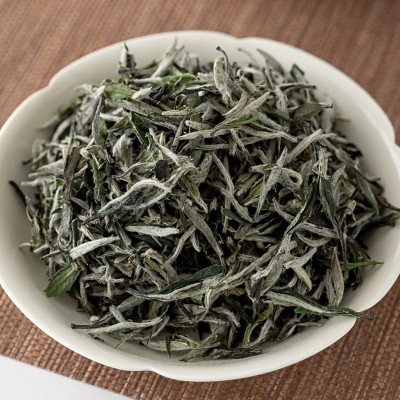 厂家批发礼品福鼎白茶2022新茶花香牡丹王白牡丹一芽两叶木箱装图3