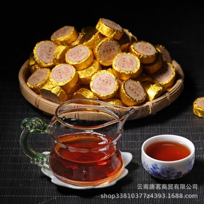 批发 云南普洱茶饼 迷你小沱茶 勐海 醇香熟茶 糯米香原味小金饼图4