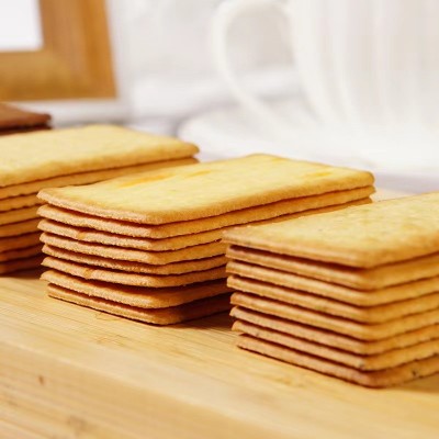 岩烧芝士脆薄饼干黑巧咖啡味办公室休闲网红下午茶零食厂家批发图4