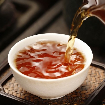 普洱茶熟茶易武老树料布朗山茶料金芽老料茶宫廷普洱陈年熟茶批发图4