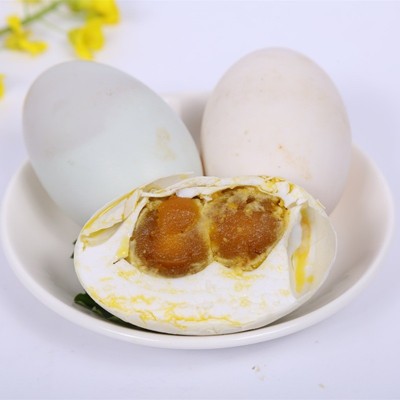 【双黄蛋】贾鲁河咸鸭蛋 流油开袋即食单枚70-100g双黄蛋图2