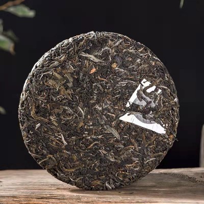 厂家直供 云南普洱茶 2018年班章357克生茶饼 烟香 烟韵饼茶图3