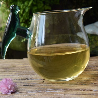 云南普洱清心8克普洱生茶普洱茶饼普洱茶生普散茶茶叶批发小茶饼图3