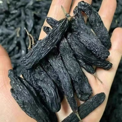 吐鲁番蓝宝石葡萄干500克新疆特产金手指自然晾晒大颗提子干零食图2