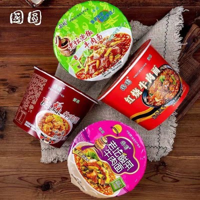 国圆桶装方便面整箱清真食品零食宵夜批发方便速食泡面盒饭 干吃面图3
