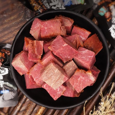 新成超高压卤牛肉干办公休闲零食特产肉类卤味独立包装批发图3