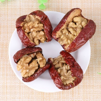 枣夹核桃 批发 散装红枣夹核桃仁新疆特产和田大红枣零食干果核桃图1