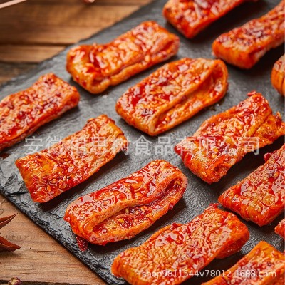 素肥肠香辣爆辣面筋辣条下酒解馋小零食休闲零食开袋即食追剧必备图2
