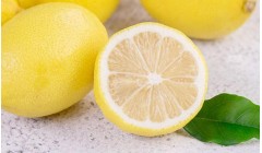 柠檬可以用开水泡吗
