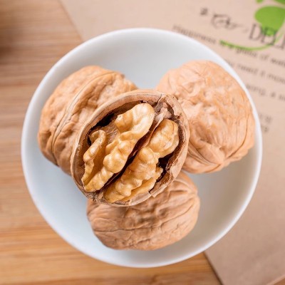 批发阿克苏核桃薄皮手捏即开纸皮生核桃500g 新疆纸皮核桃大颗粒图2